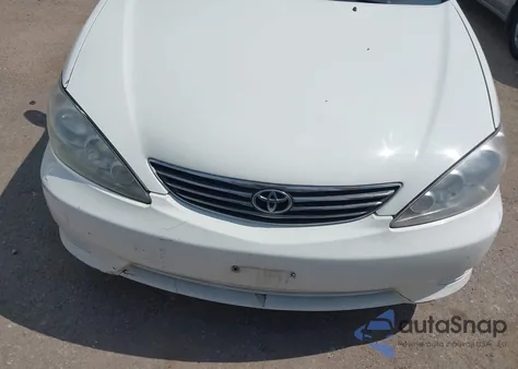 2005 Toyota Camry Le from USA, damaged, VIN 4T1BE32K05U529521